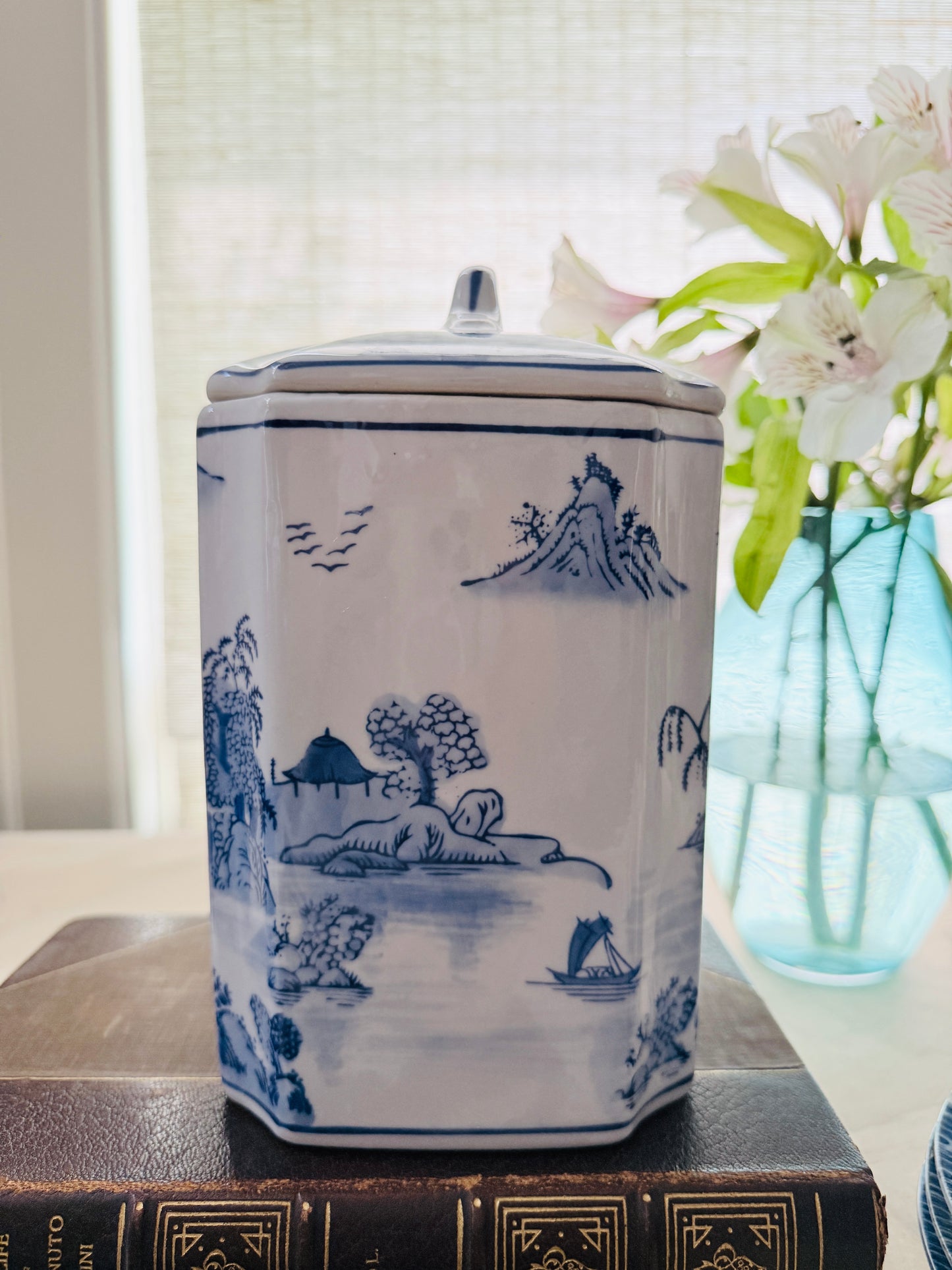 Blue Willow Design 8" Square Ginger Jar - Porcelain Chinoiserie Decor
