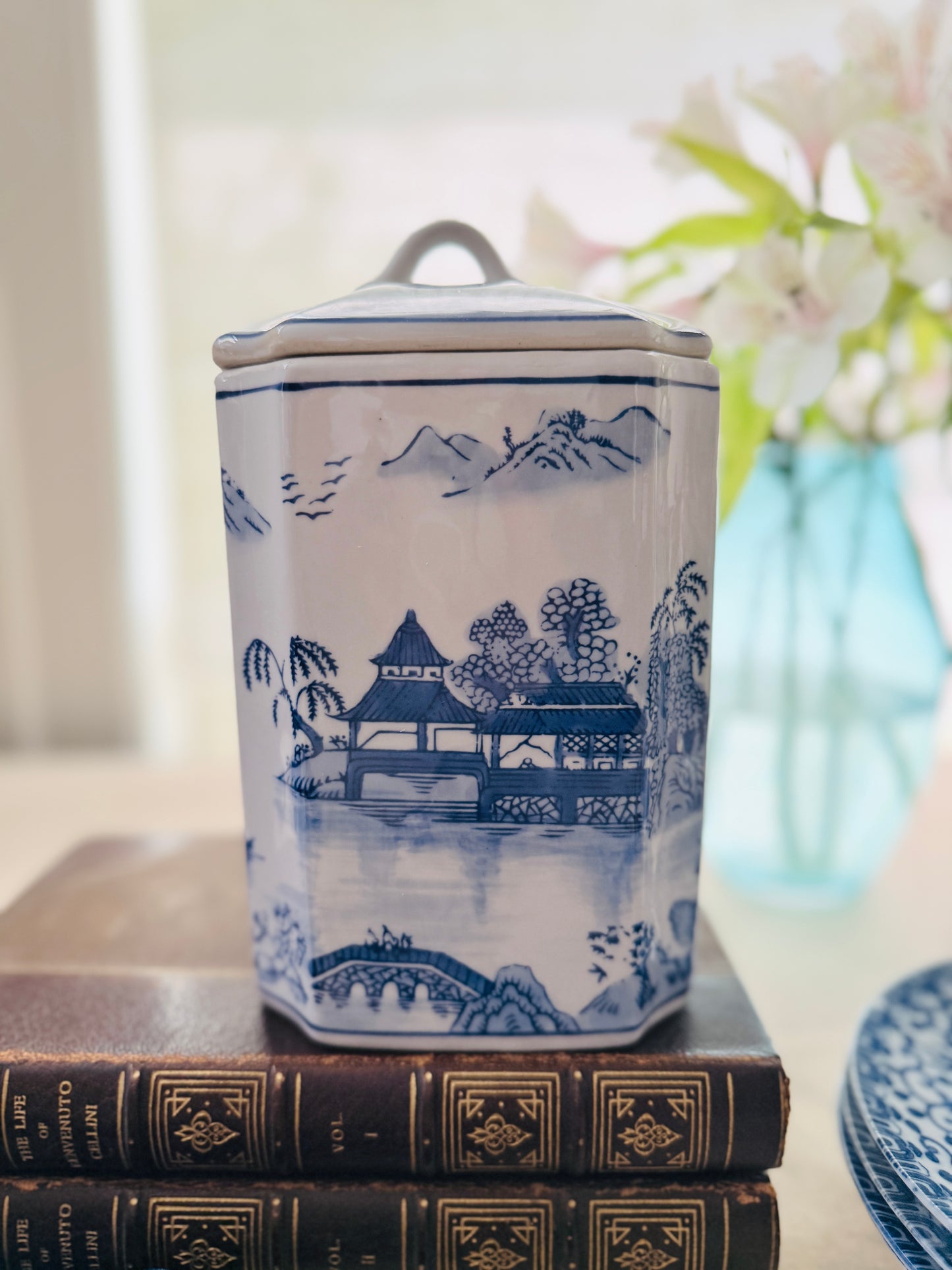Blue Willow Design 8" Square Ginger Jar - Porcelain Chinoiserie Decor