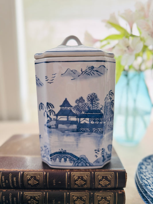 Blue Willow Design 8" Square Ginger Jar - Porcelain Chinoiserie Decor