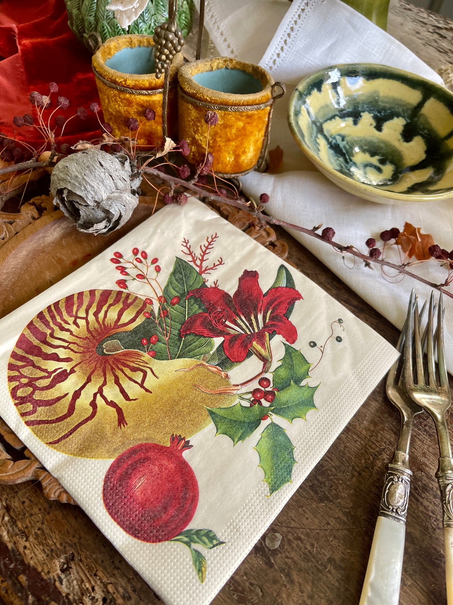 Red and Gold Nautilus Beachy Holiday Paper Napkins - Christmas Dinner Napkins (20 pack)