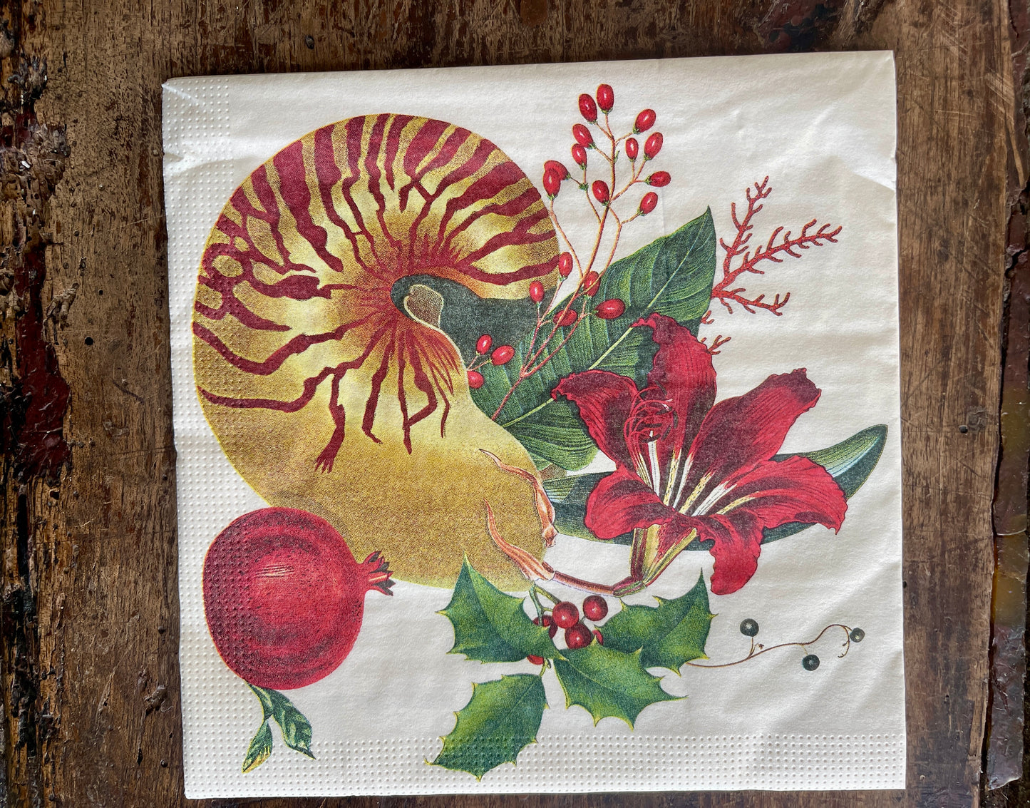 Red and Gold Nautilus Beachy Holiday Paper Napkins - Christmas Dinner Napkins (20 pack)