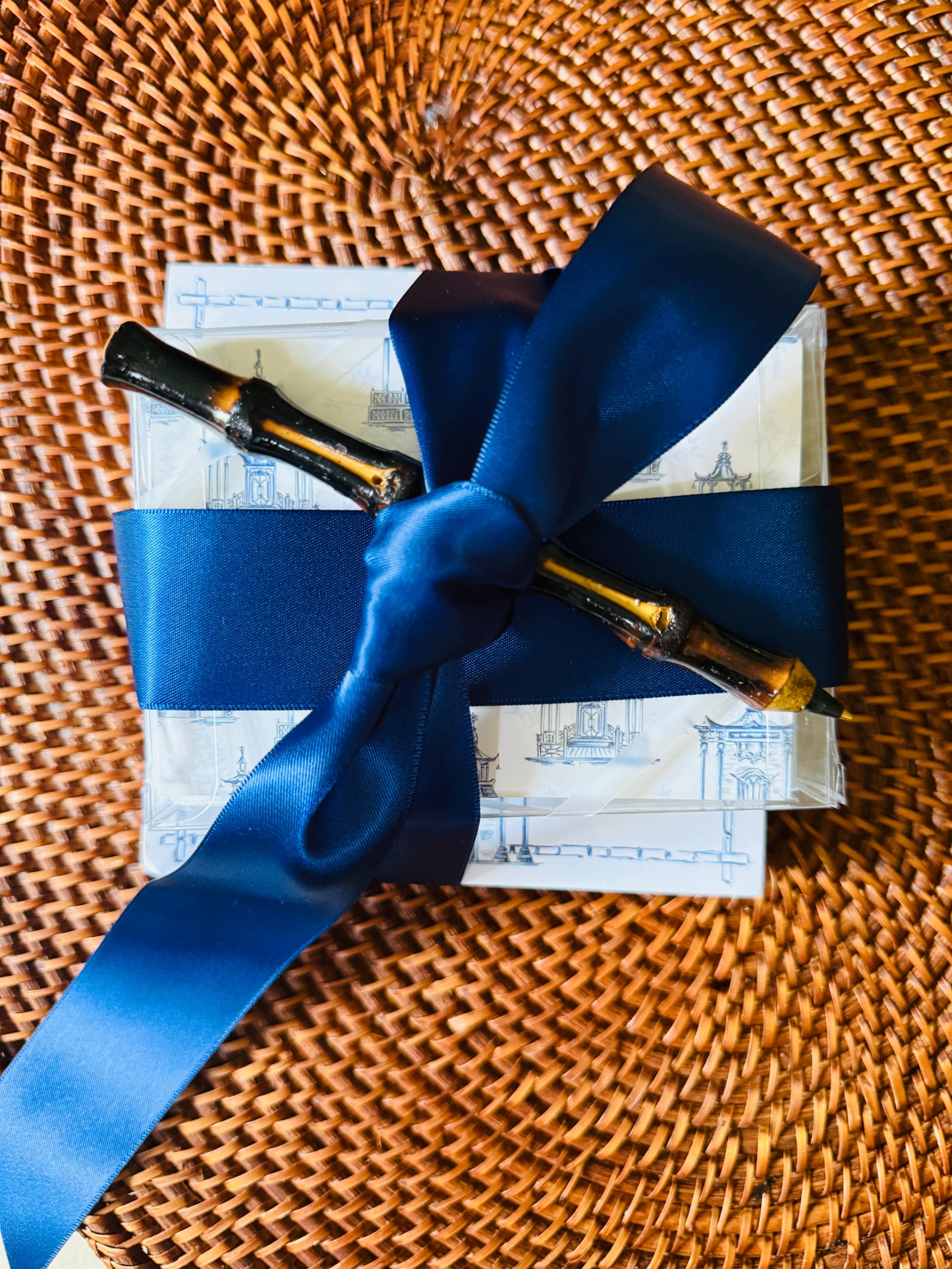 blue and white chinoiserie ornate pagoda  with ginger jar notecards stationary gift set | desk